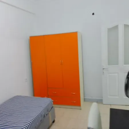 Pensión Kazimkarabekir *